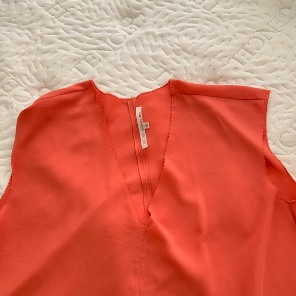 Spring/Summer top - Picture 2 of 3